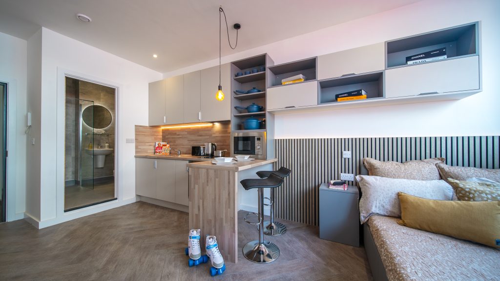 High-end building contractors in Devon, specialising in refurbishments, luxury extensions, and custom new builds