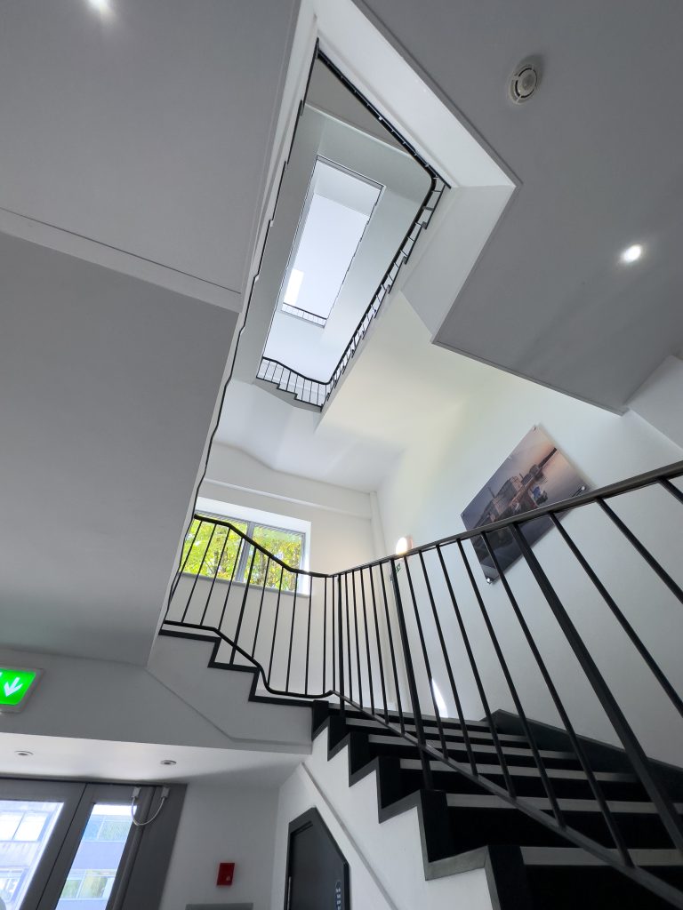 High-end building contractors in Devon, specialising in refurbishments, luxury extensions, and custom new builds