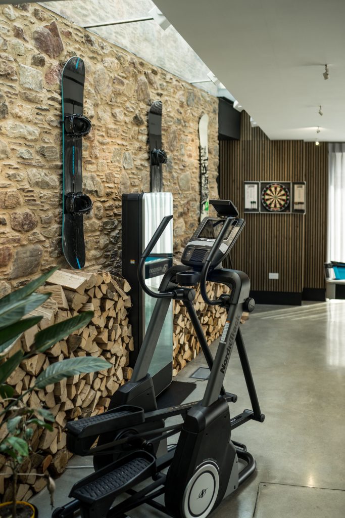 High-end building contractors in Devon, specialising in refurbishments, luxury extensions, and custom new builds