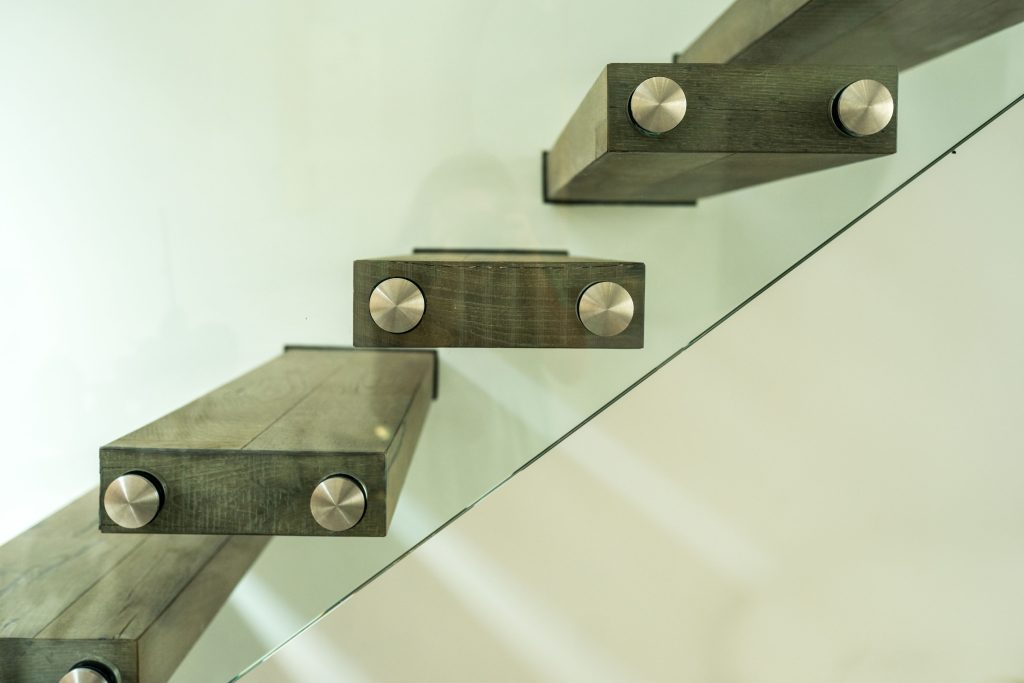 High-end building contractors in Devon, specialising in refurbishments, luxury extensions, and custom new builds