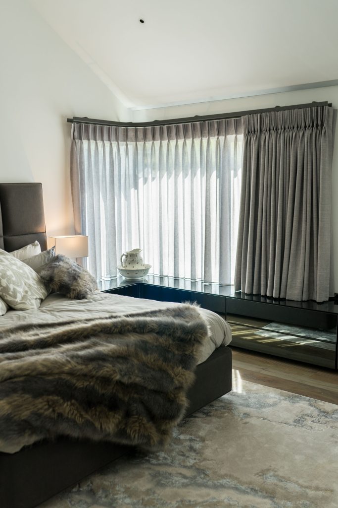 High-end building contractors in Devon, specialising in refurbishments, luxury extensions, and custom new builds