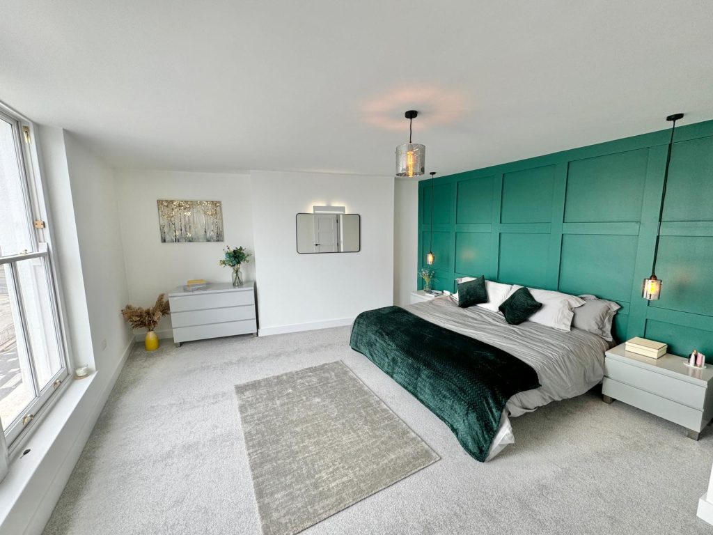 High-end building contractors in Devon, specialising in refurbishments, luxury extensions, and custom new builds