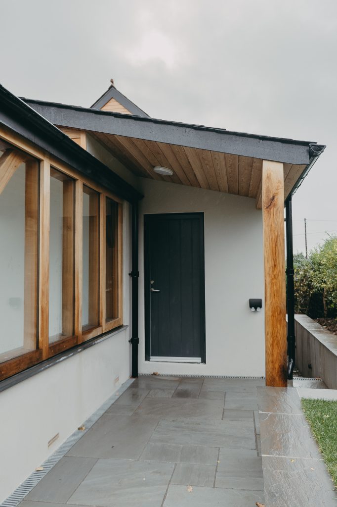 High-end building contractors in Devon, specialising in refurbishments, luxury extensions, and custom new builds